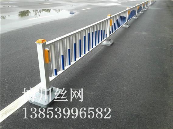 遂宁市市政道路护栏建筑网片 - 厂家